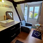 Appartement Chateau Duplex Et Parking *
