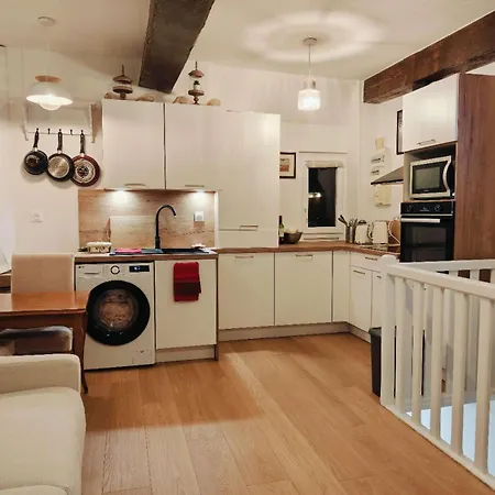 Chateau Duplex Et Parking * Compiegne