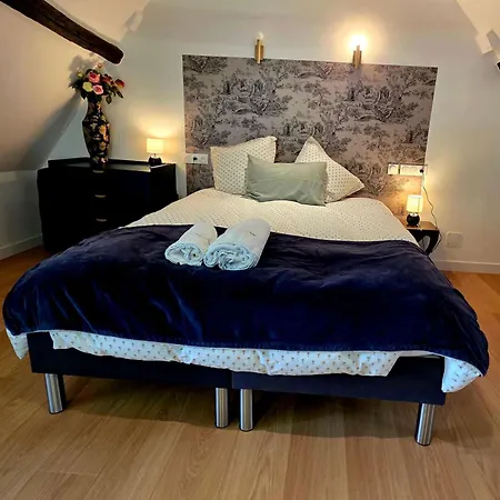 Chateau Duplex Et Parking *