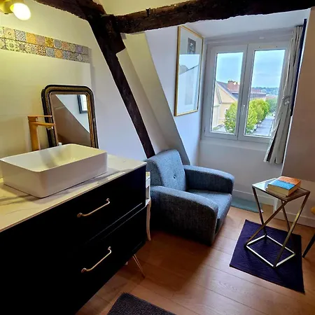 Appartement Chateau Duplex Et Parking *